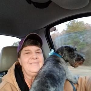 Meet your Posher, Renee